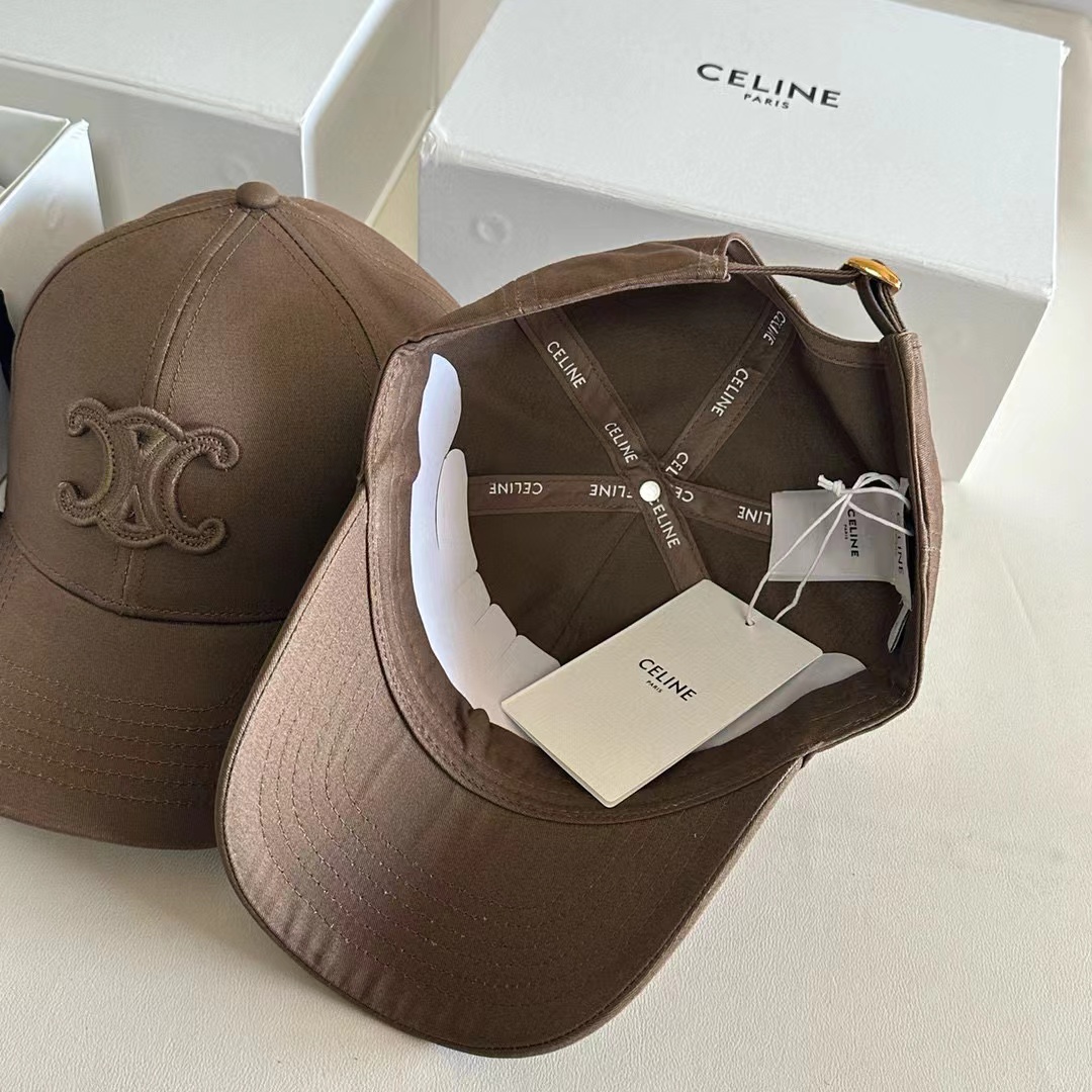 TRIOMPHE Patch CELINE Brown Cotton Baseball Cap BQ2472