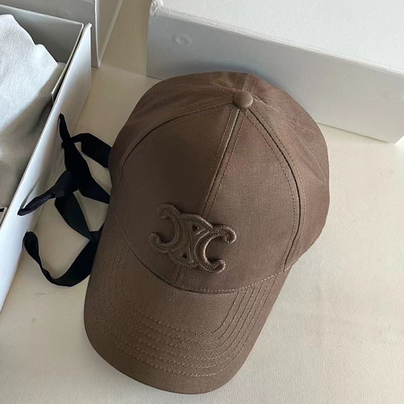 TRIOMPHE Patch CELINE Brown Cotton Baseball Cap BQ2472