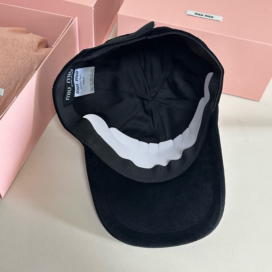 MIU MIU Letter Embroidery Velvet Baseball Cap BQ2526