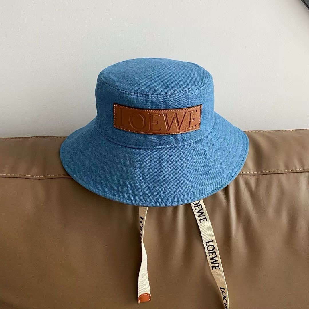 LOEWE Logo Leather Engraving Bucket Hat YF0592