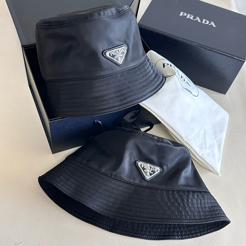 PRADA Metal Label Bucket Hat YF1309