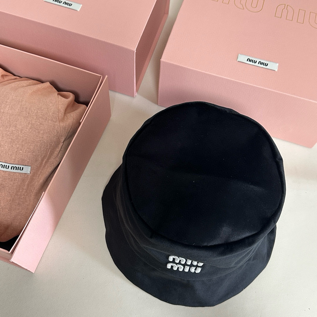 MIU MIU Letter Embroidery Velvet Bucket Hat YF1454