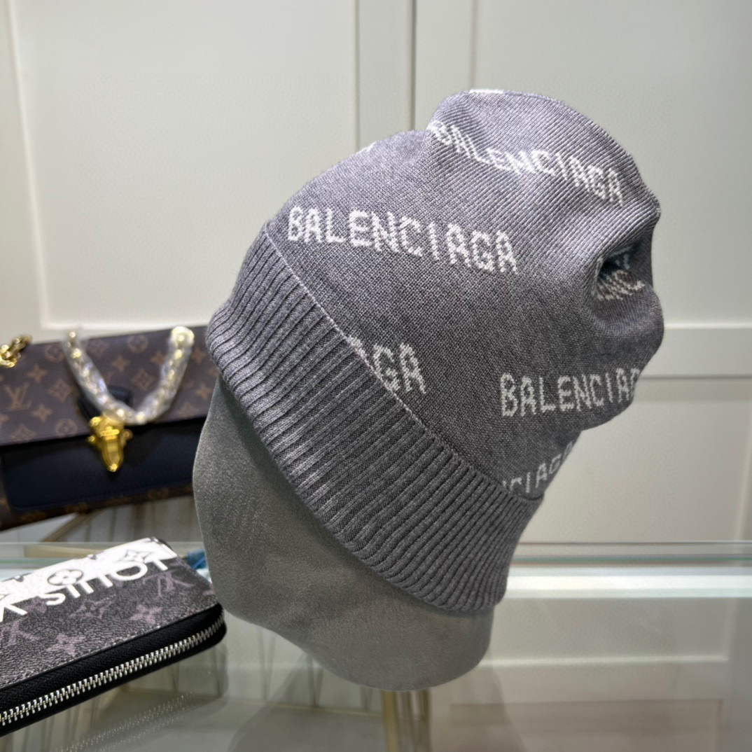 BALENCIAGA Logomania Cotton Knitted Hat  MX1216