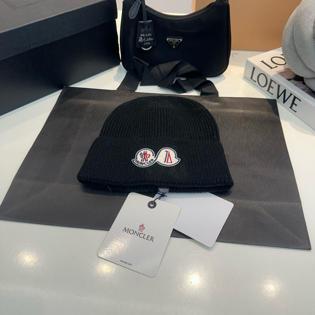 MONCLER Double Logo Cotton Warm Plain Knitted Hat MX1359