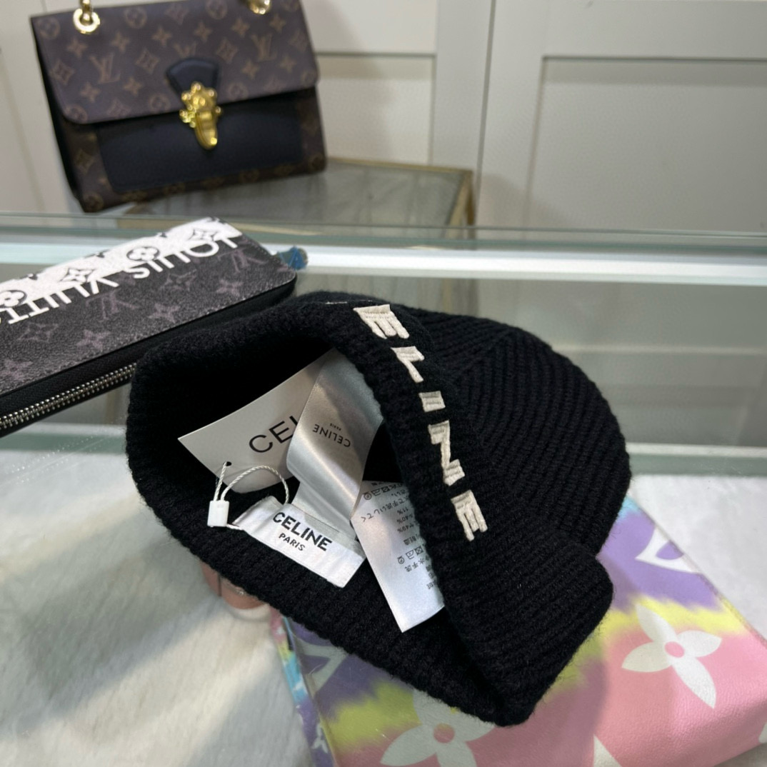 CELINE Letter Patch Cotton Knitted Hat MX1390