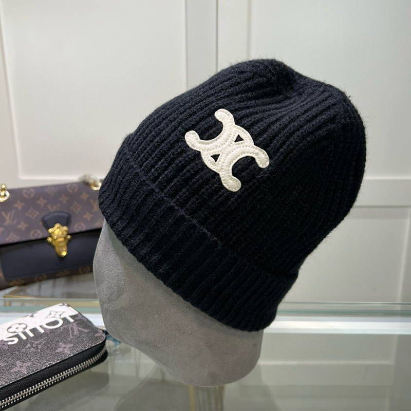 TRIOMPHE Patch CELINE Cotton Knitted Hat MX1392