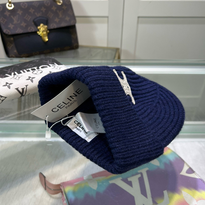 TRIOMPHE Patch CELINE Cotton Knitted Hat MX1392