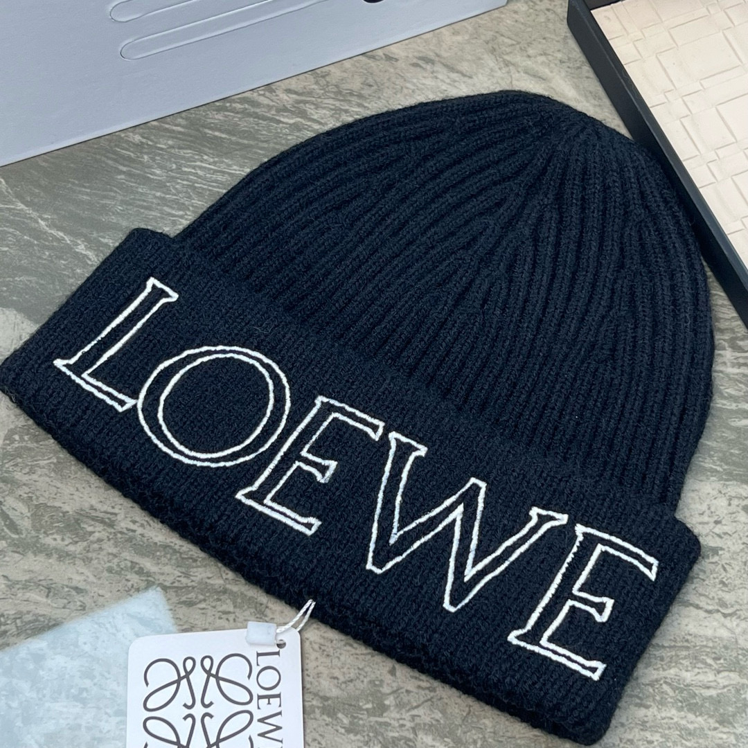 LOEWE Logo Embroidery Cotton Knitted Hat MX1412