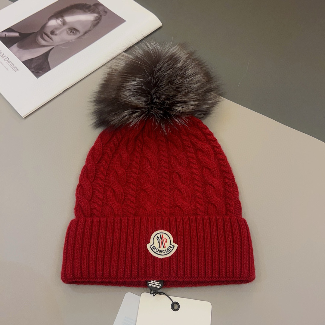 MONCLER Logo Patch Warm Cotton Knitted Hat MX1425