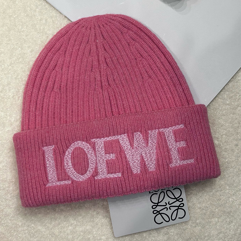 LOEWE Logo Embroidery Knitted Hat MX1454