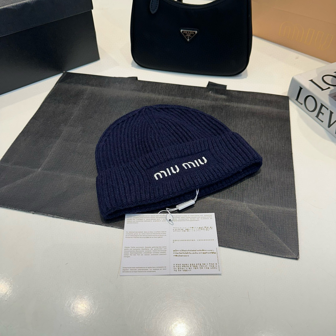 MIU MIU Logo Embroidery Cotton Knitted Hat MX1487