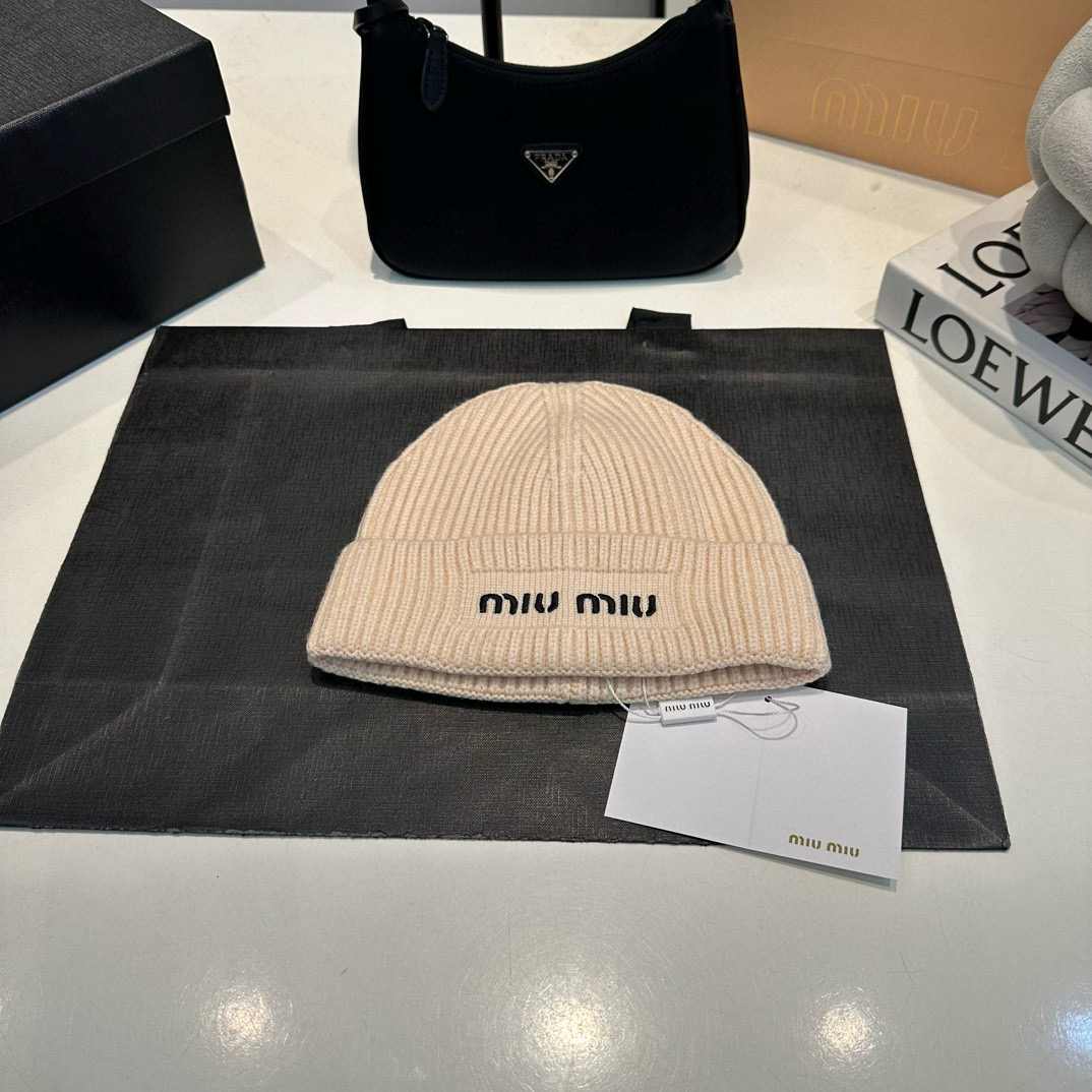 MIU MIU Logo Embroidery Cotton Knitted Hat MX1487