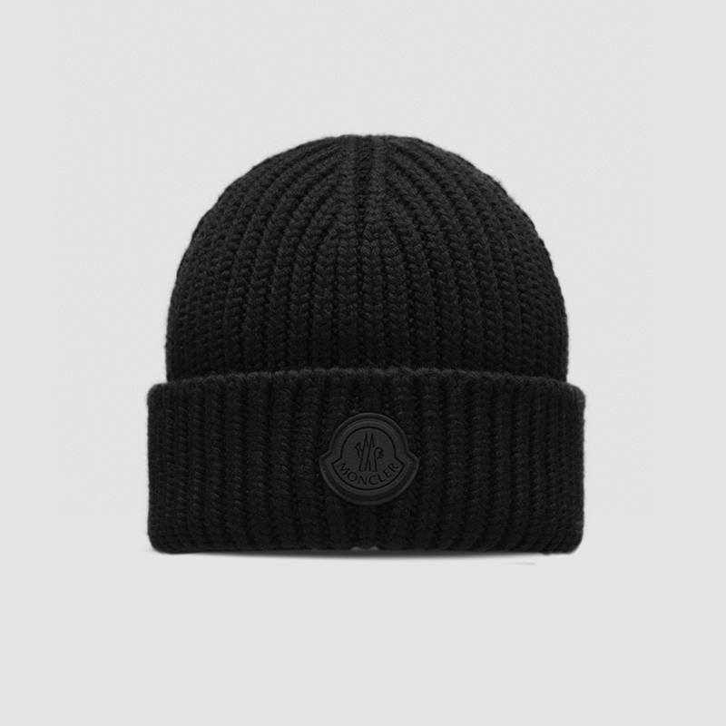 MONCLER Black Leather Logo Patch Warm Cotton Knitted Hat MX1503